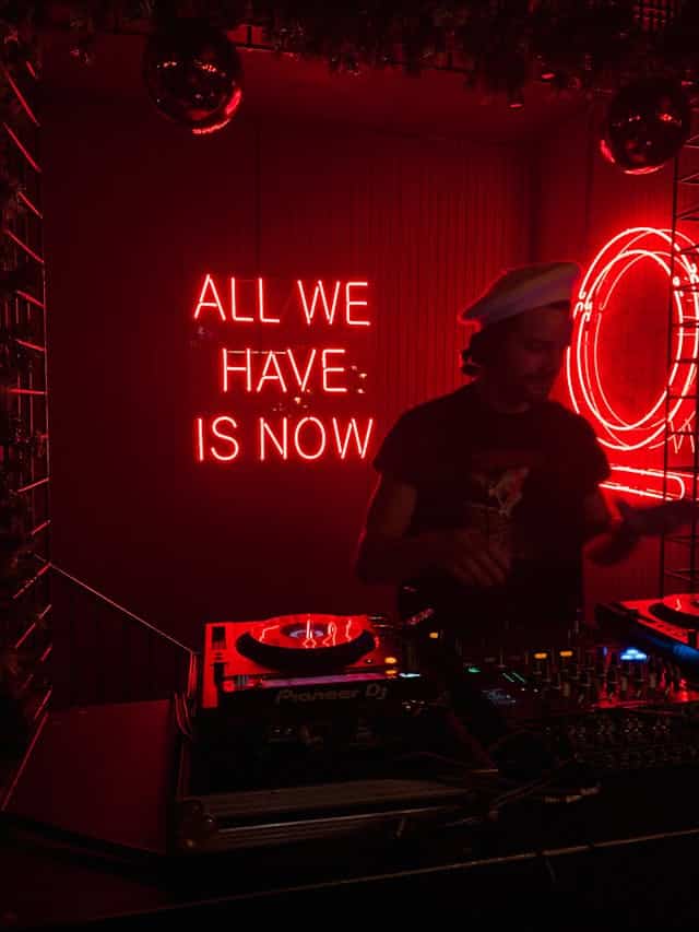 DJ-Paris